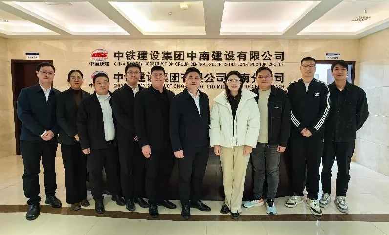 炸金花
:携毕业生进企业 解锁求职“新密码” 炸金花
:携毕业生进企业 解锁求职“新密码”
